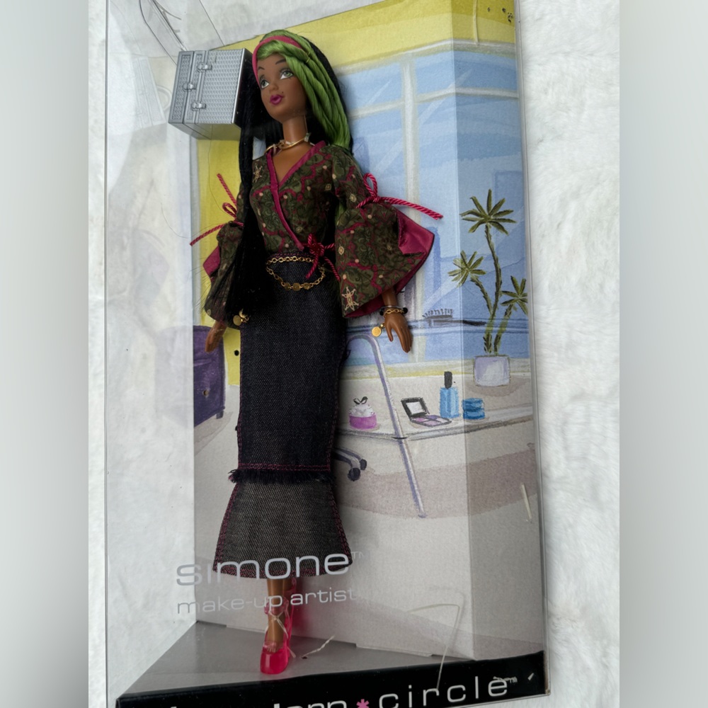 Barbie Modern Circle Simone doll Steffi Face Make Up Artist  B4473  FAO Schwarz